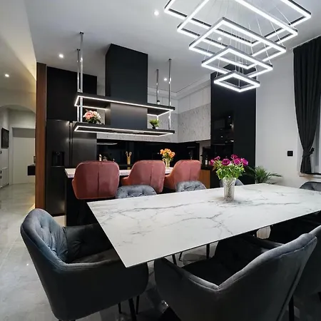 4 Bedroomstunning In