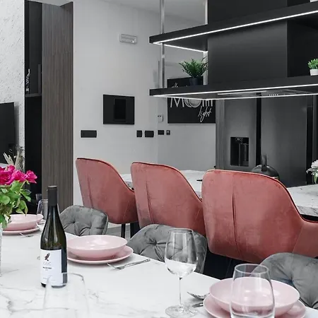 4 Bedroomstunning In شيبينيك