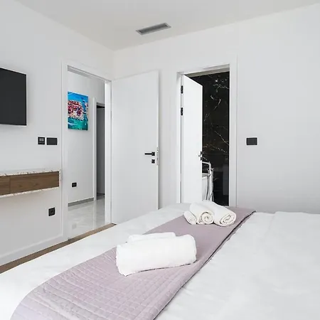 4 Bedroomstunning In بيت للعطل *