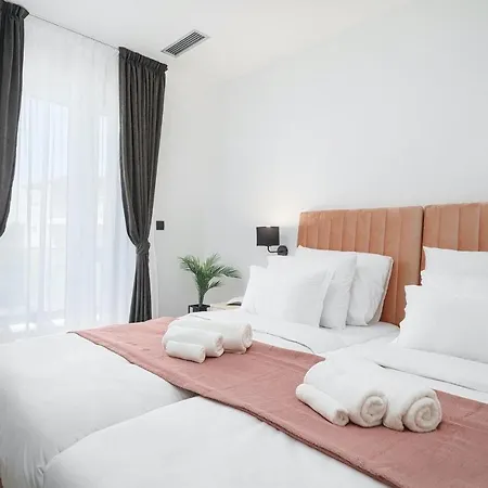 بيت للعطل 4 Bedroomstunning In شيبينيك
