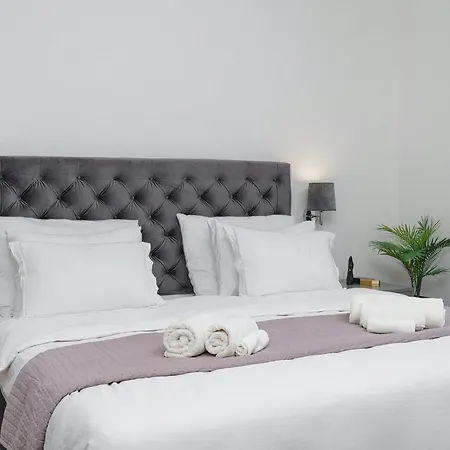 بيت للعطل 4 Bedroomstunning In
