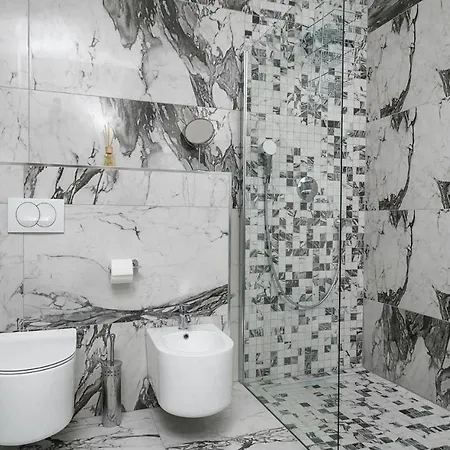 4 Bedroomstunning In بيت للعطل
