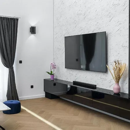 بيت للعطل 4 Bedroomstunning In